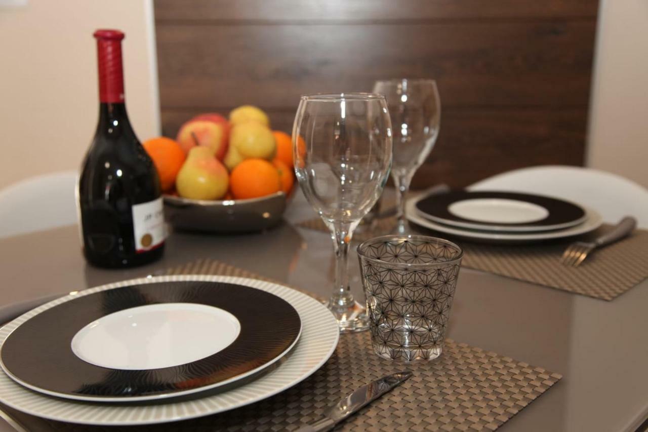 Stylish 2 Room Flat 60 Meters To The Beach Niza Exterior foto